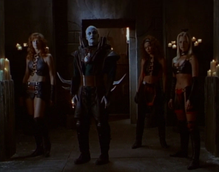 MKC Episode09 Screen009 Mika Siann Sora Quan Chi