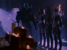 MKC Episode09 Screen006 Mika Siann Sora Quan Chi